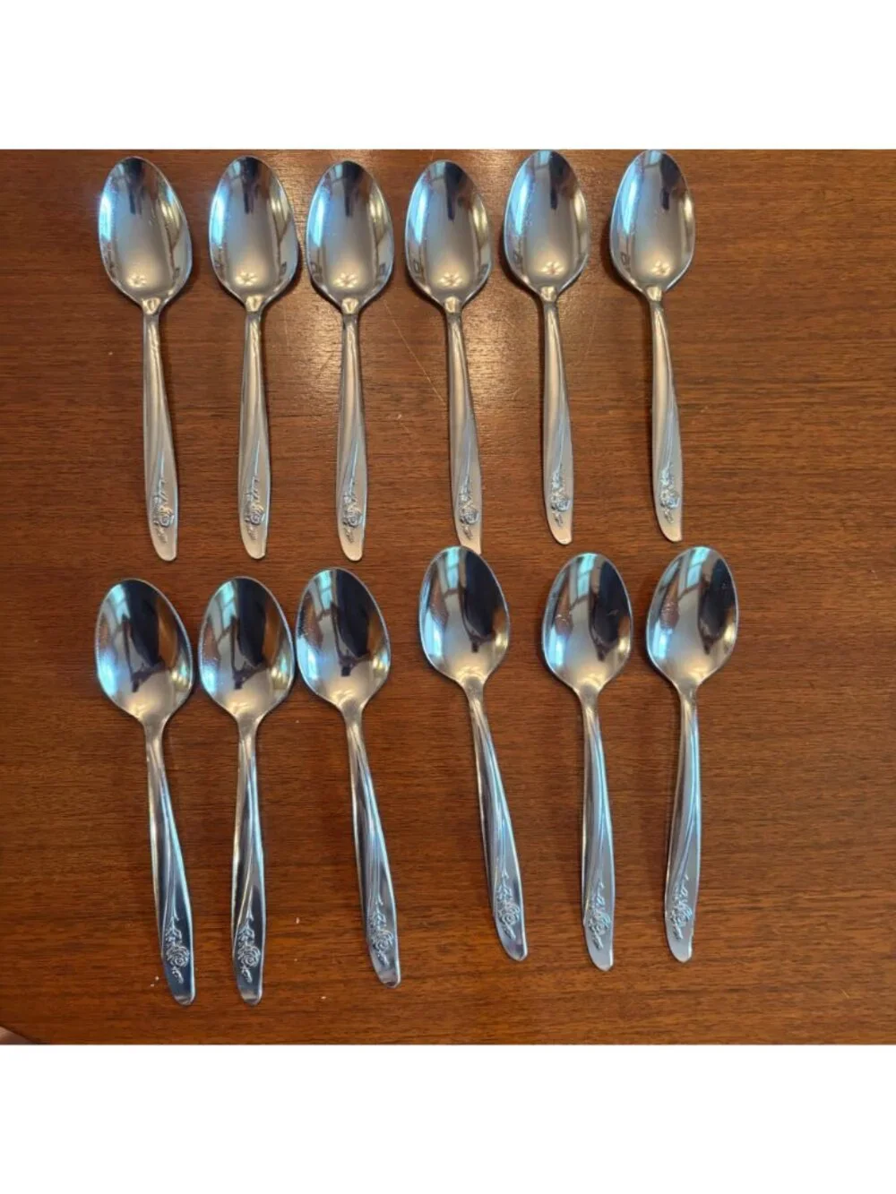 Oneida Custom Roseanne Stainless Steel Flatware 49 Piece Fork Spoon Knife Rose